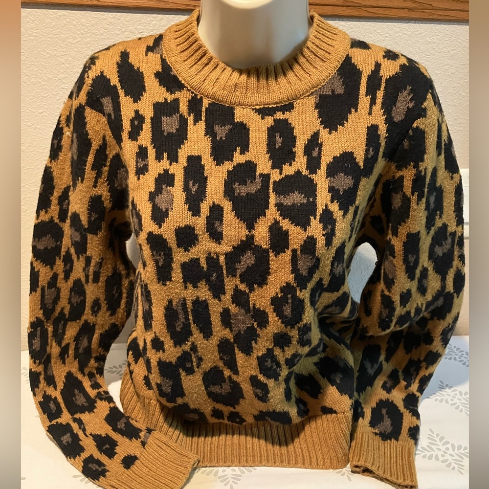 Lucky Brand Long Sleeve Crew Neck Leopard Intarsia Sweater Women’s Medium
